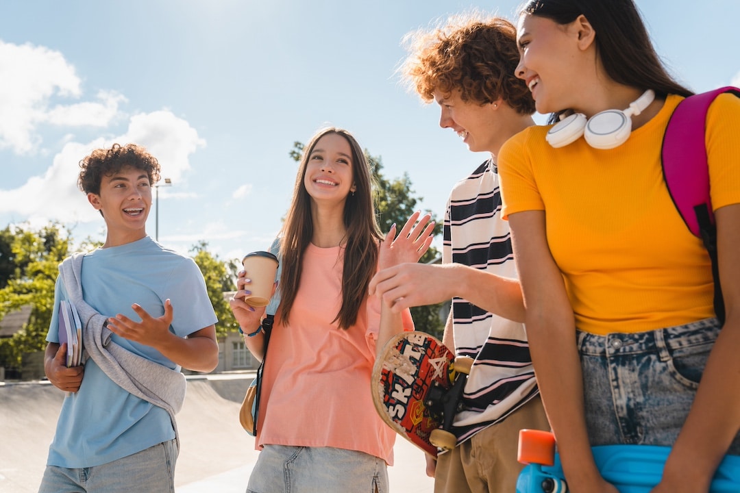 25 things to do and say around your crush
