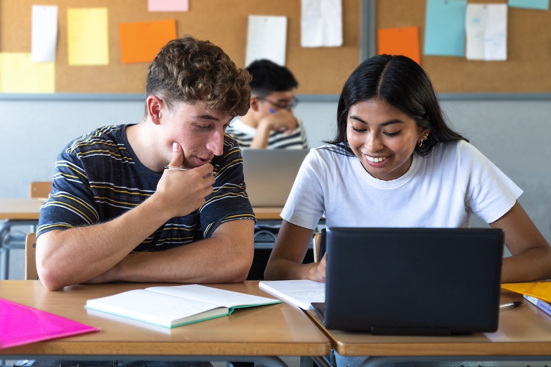 5 ways to turn your class crush into your summer bae