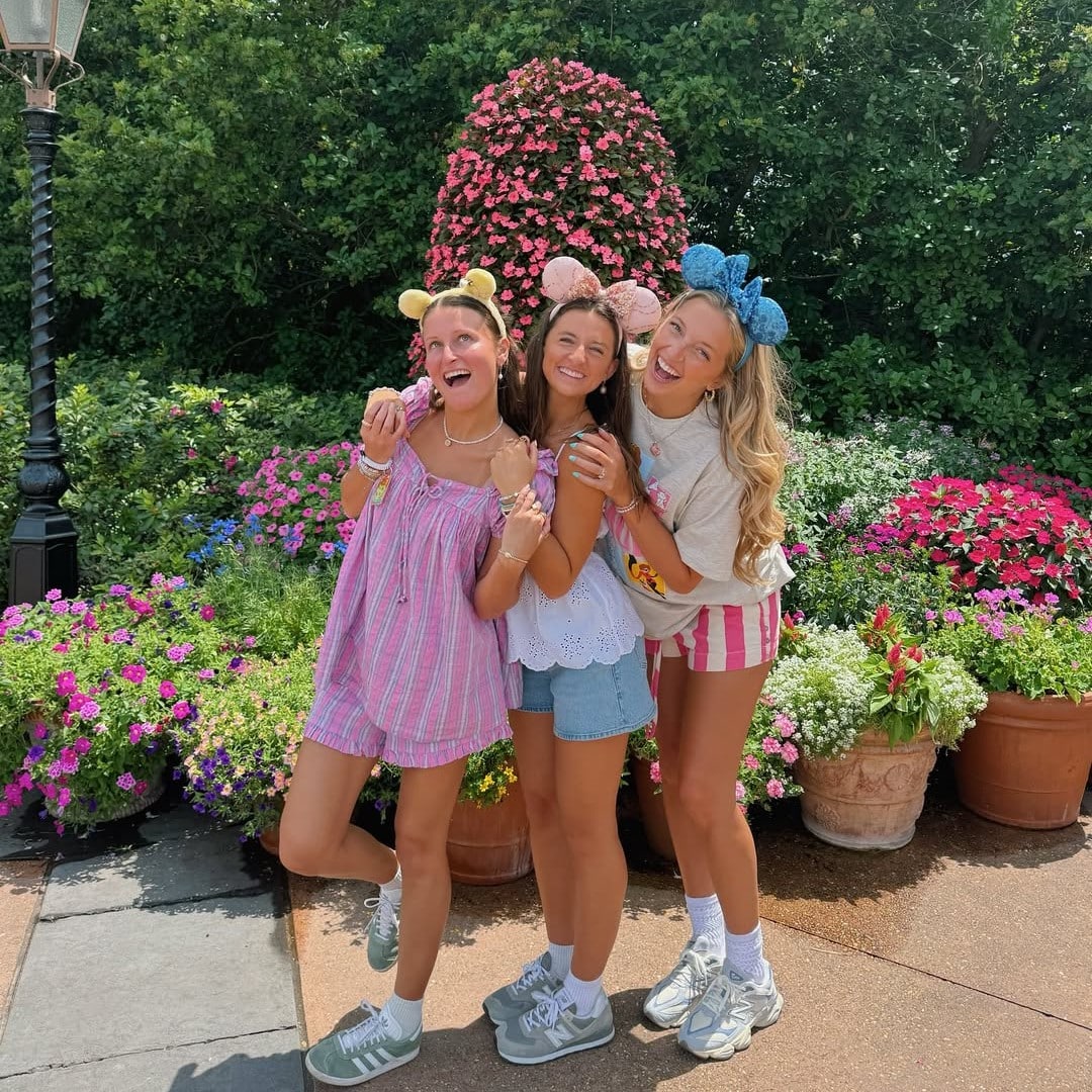 The shy girl’s guide to making new besties