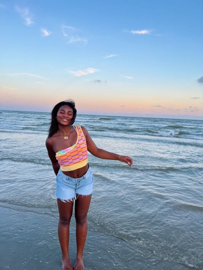 Summer-bright-beach-fashion-outfit