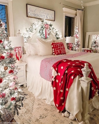 Deck the halls (aka your bedroom) for the holidays