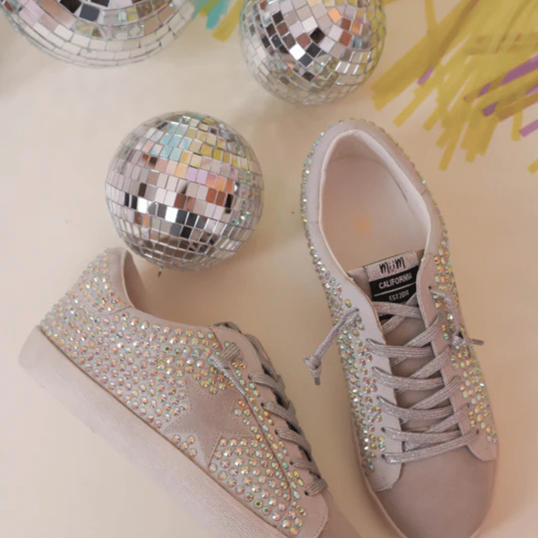 5 Cute Ways To Decorate Your Sneakers