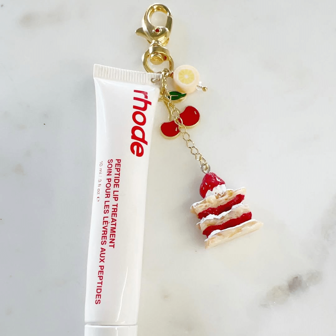 Lipgloss keychain.